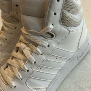 Adidas Hoops Men’s Classic Basketball Sneaker